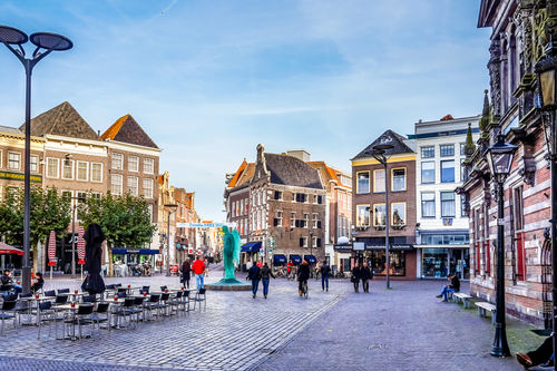 Waarom autofabrikanten en wegbeheerders meer moeten samenwerken