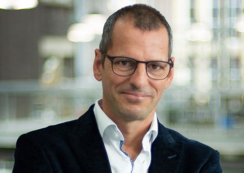 ‘Grijp crisis aan om zaken dichter bij huis op te lossen’